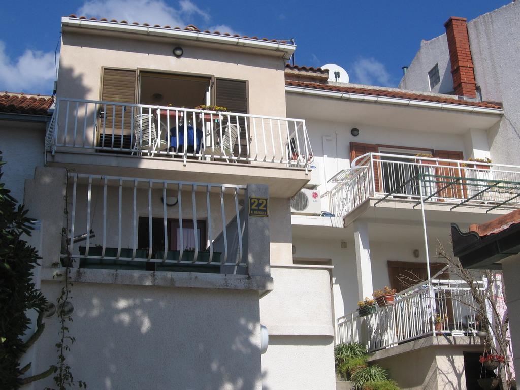 Apartments Marjanovic Бол Екстериор снимка